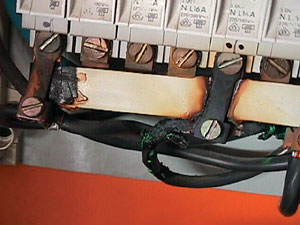 verbr.3phschi.jpg (20858 Byte)